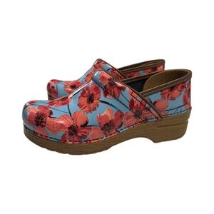 Dansko Clogs Womens Shoes Professional Poppies Patent
Leather Blue Slip On 38